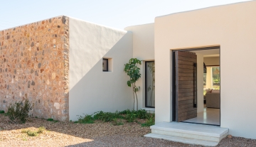 Resa Estates Ibiza te koop for sale finca modern side house 3.jpg
